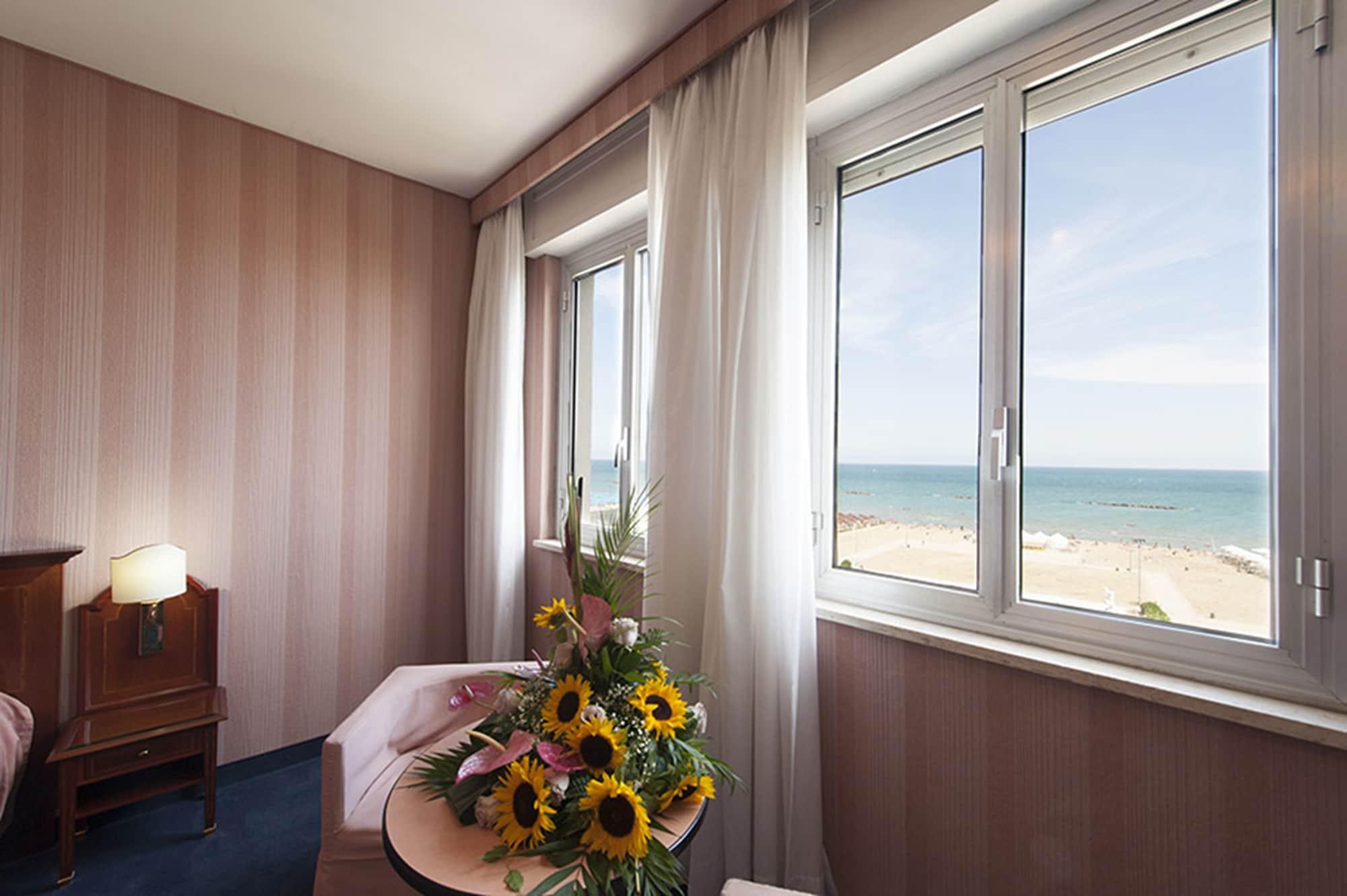 Hotel Esplanade Πεσκάρα Εξωτερικό φωτογραφία