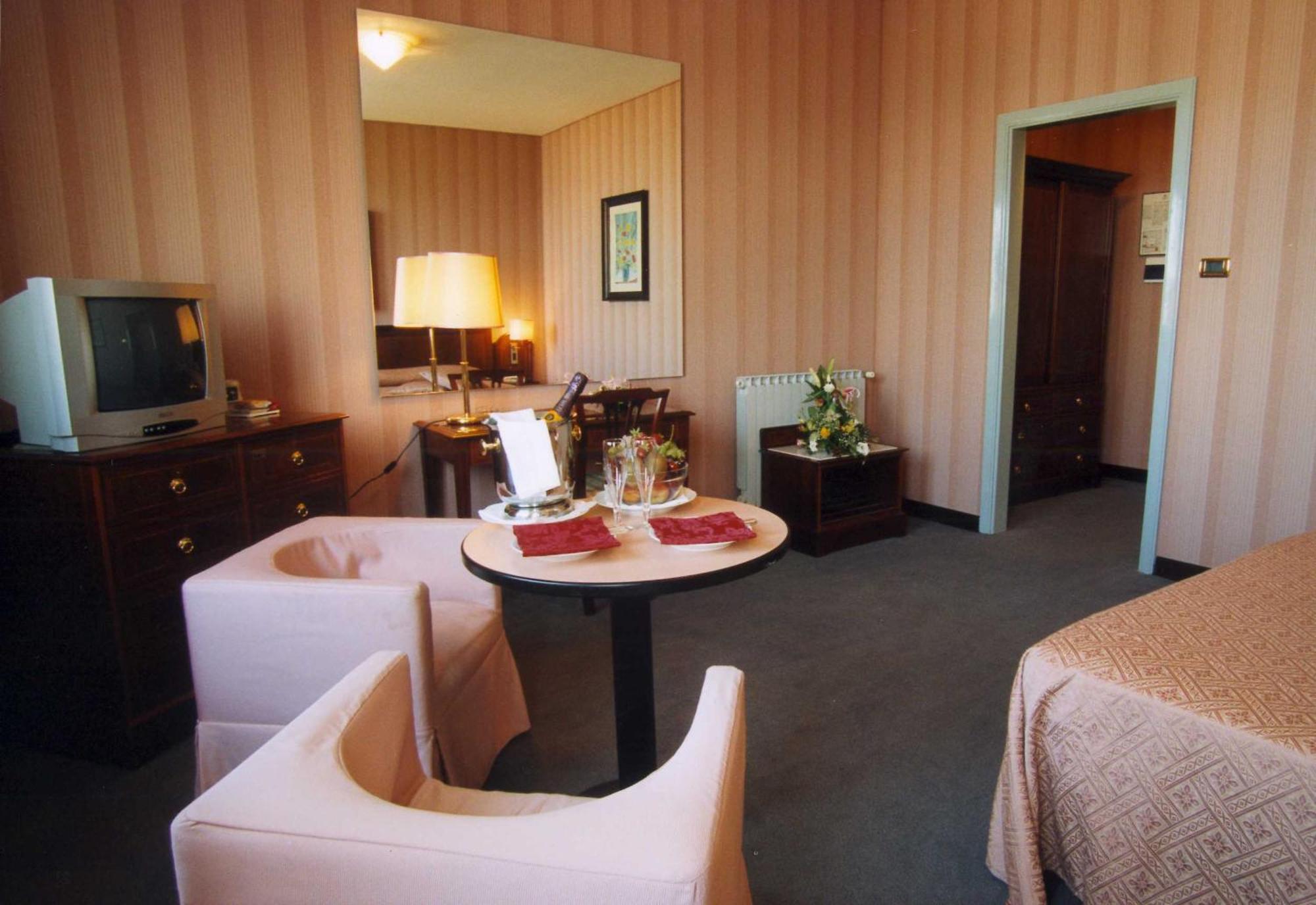 Hotel Esplanade Πεσκάρα Εξωτερικό φωτογραφία