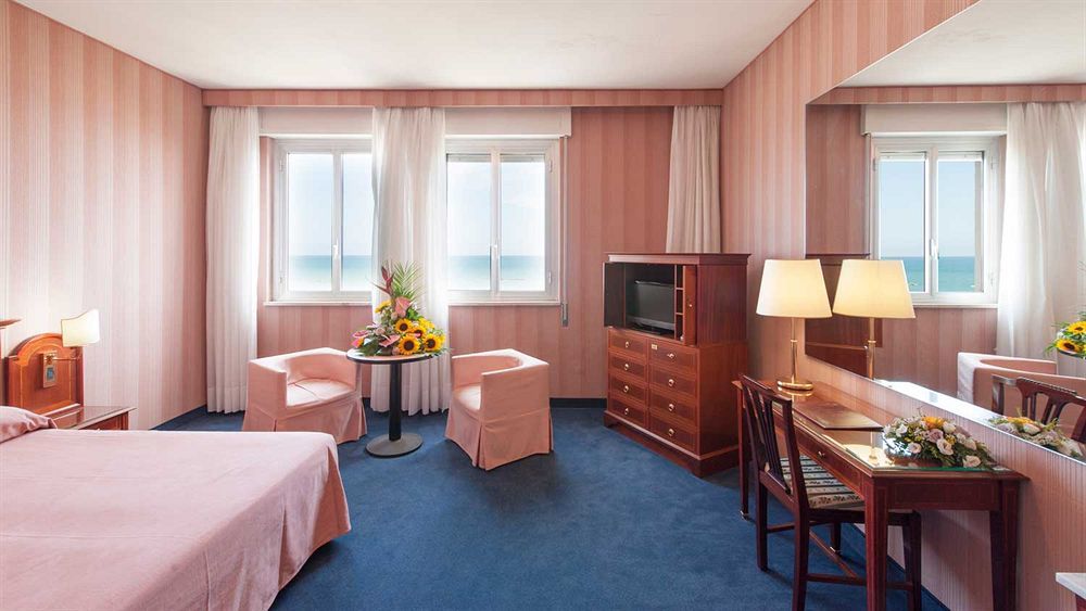 Hotel Esplanade Πεσκάρα Εξωτερικό φωτογραφία